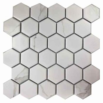 Мозаика керамическая CARRARA COMB бело-серый микс мат 27,9х26,8см (чип 51х59х6мм)